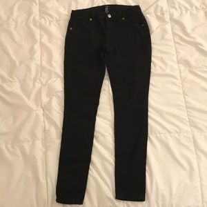 Forever21  Black skinny jean size 25